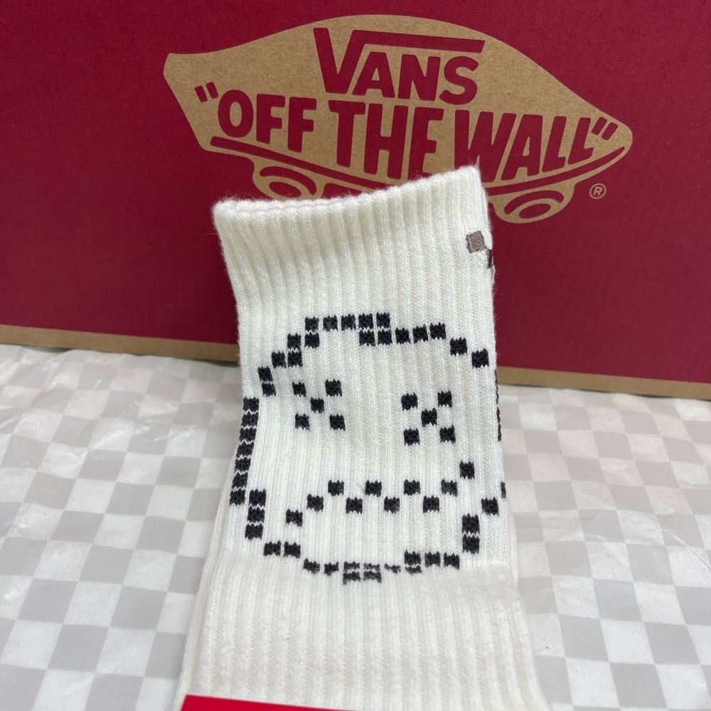 Vans Designer Logo Sport Skater Surfer Crew
Cut Socks 
Clay Crew Socks (1 pair) - Picture 9 of 16